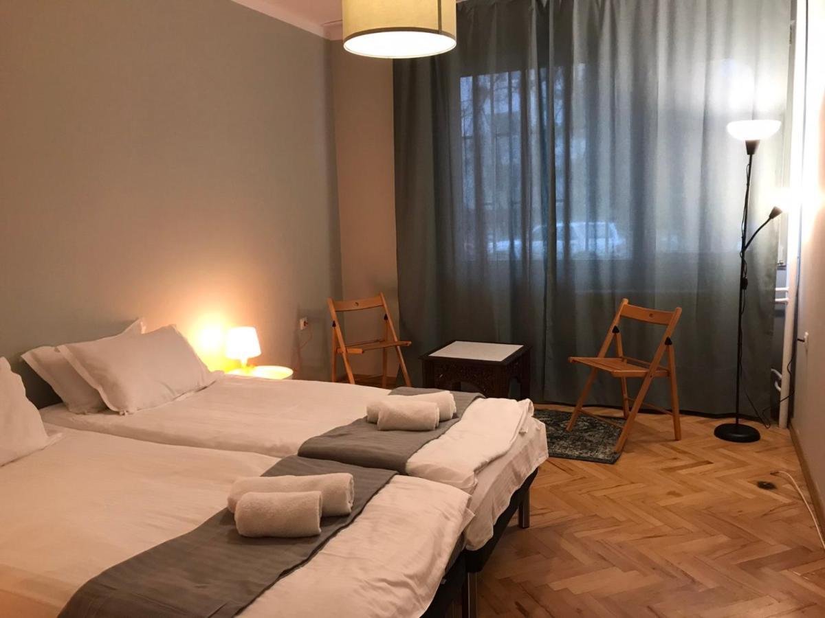 Apartment Eu Metro Station, Center, Lovely 3-bedroom Apartment, Free Parking