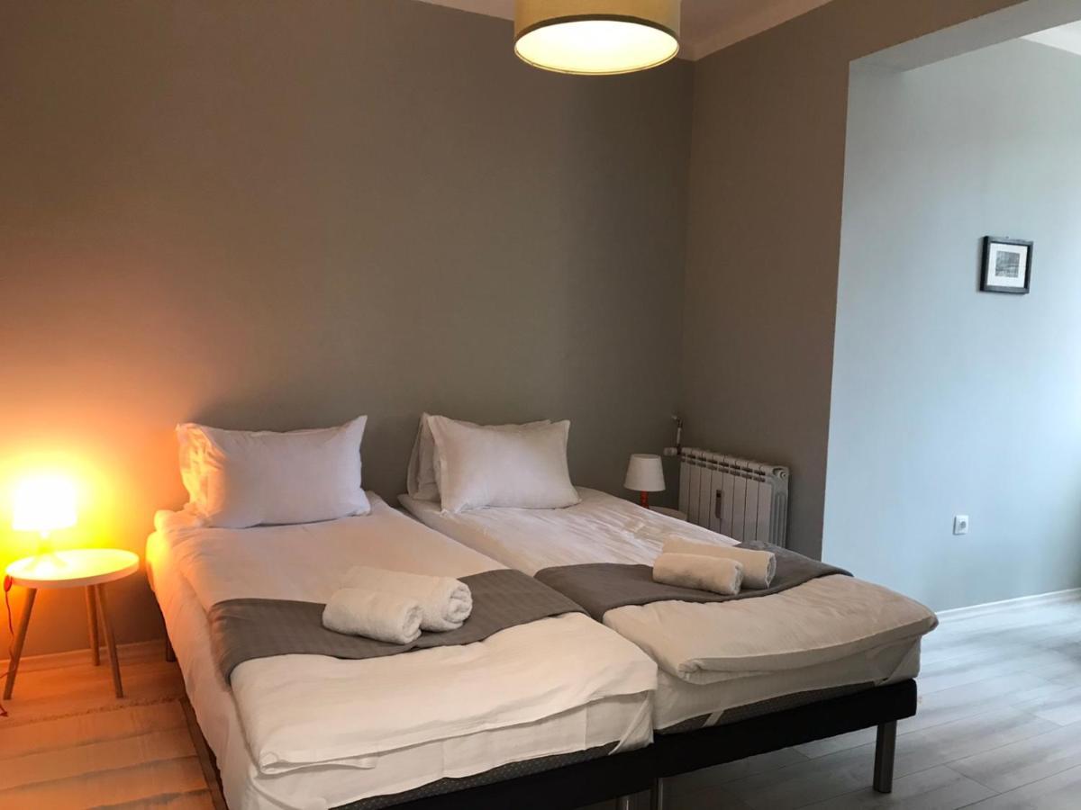 Apartment Eu Metro Station, Center, Lovely 3-bedroom Apartment, Free Parking *